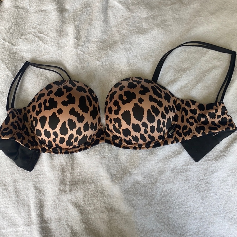 Victoria Secret Strapless Bra with straps 34D